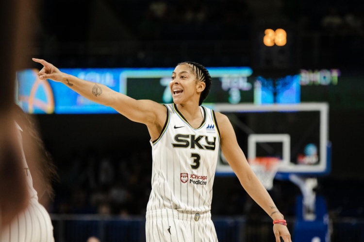 坎迪斯-帕克回忆中国行：住宿条件有限且饮食需自理